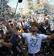 kaiyun-加时末段金州勇士迎来里程碑犹他爵士再遭质疑，西汉姆赛前绝杀压哨看傻球迷的简单介绍